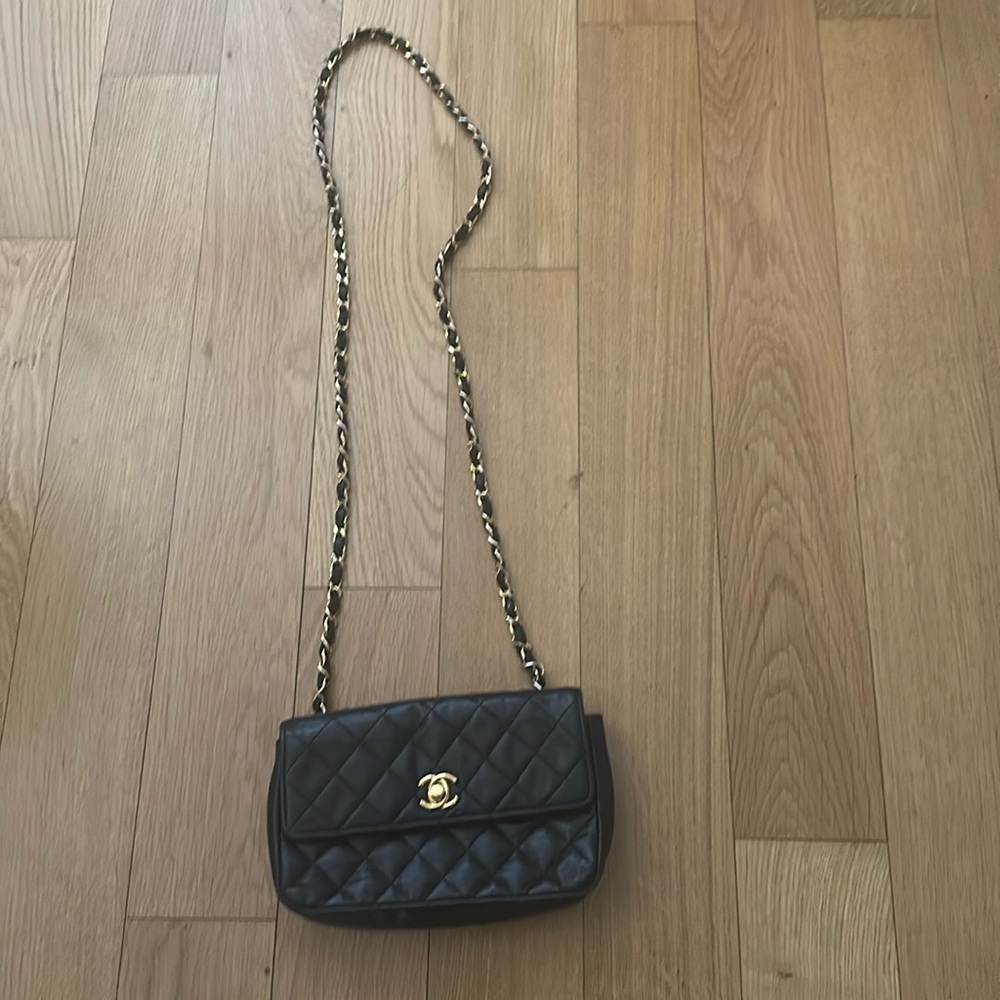 Chanel vintage classic flap
